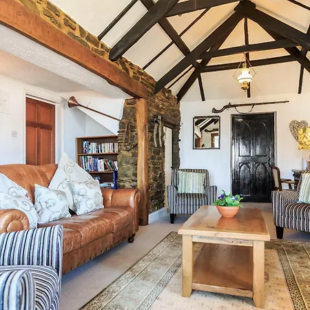 Holiday home Manor House *